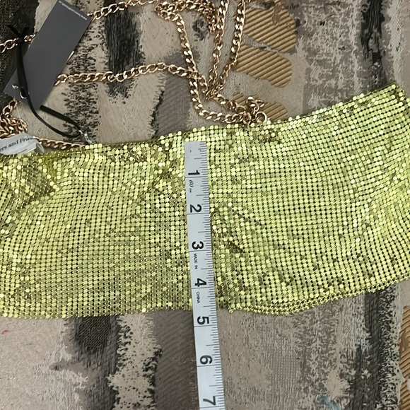 Lovers and Friends Silverlake Top in Pear Green - Picture 5 of 7